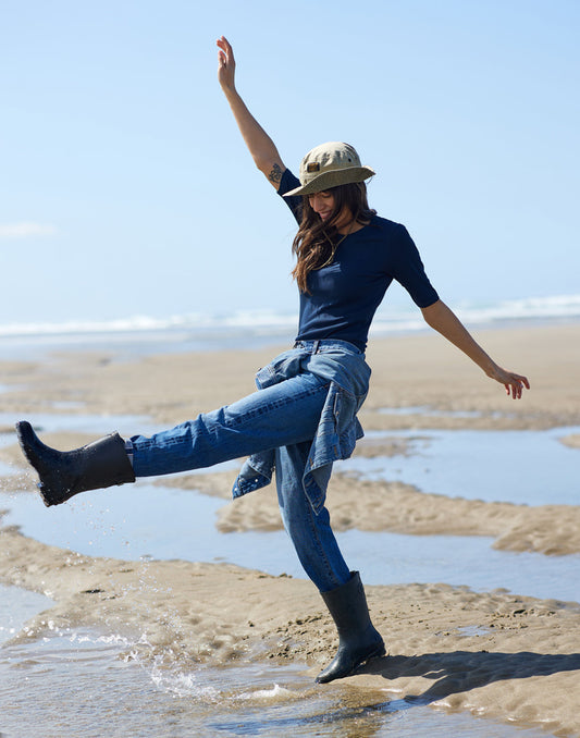 Sojourn Ribbed Tee