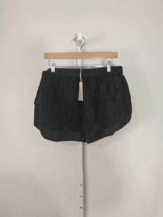 Barefoot Shorts - Outerworn