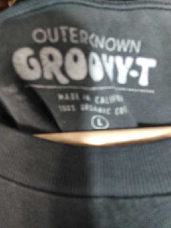 Groovy Pocket Tee - Outerworn
