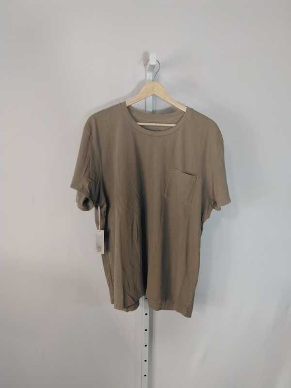 Groovy Pocket Tee - Outerworn